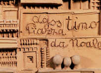 Decorazione parietale in terracotta a rilievo - 240x340 cm - Gorizia, Istituto Statale Tecnico Industriale "Galileo Galilei"